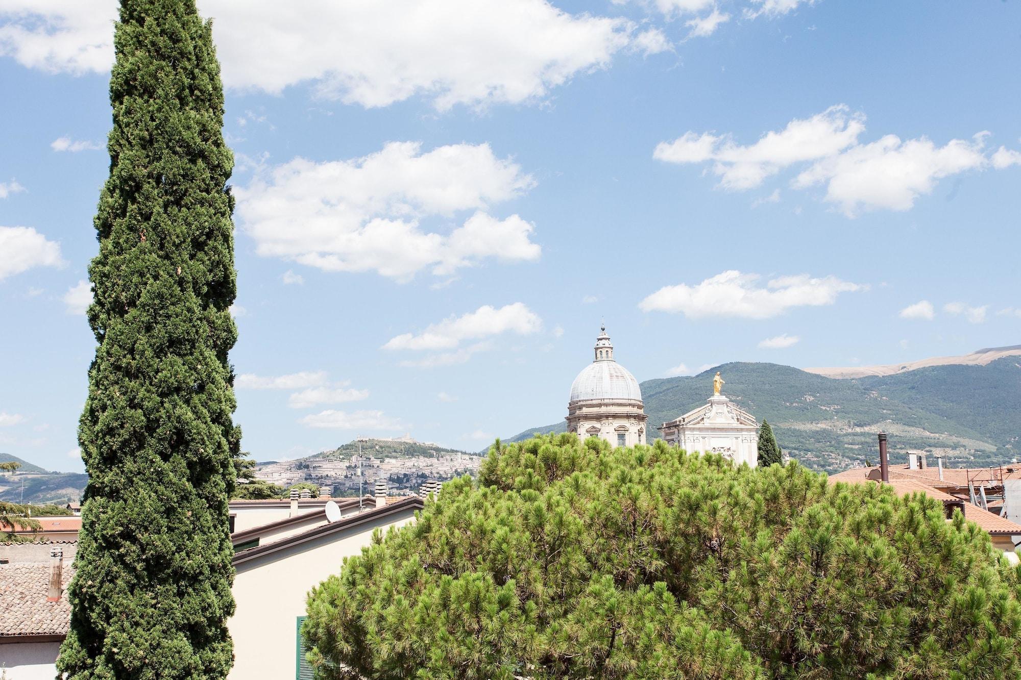 Hotel Los Angeles Assisi Kültér fotó