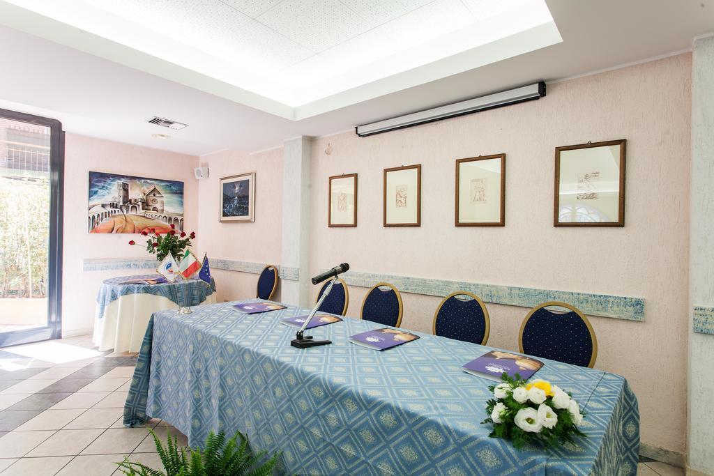 Hotel Los Angeles Assisi Kültér fotó