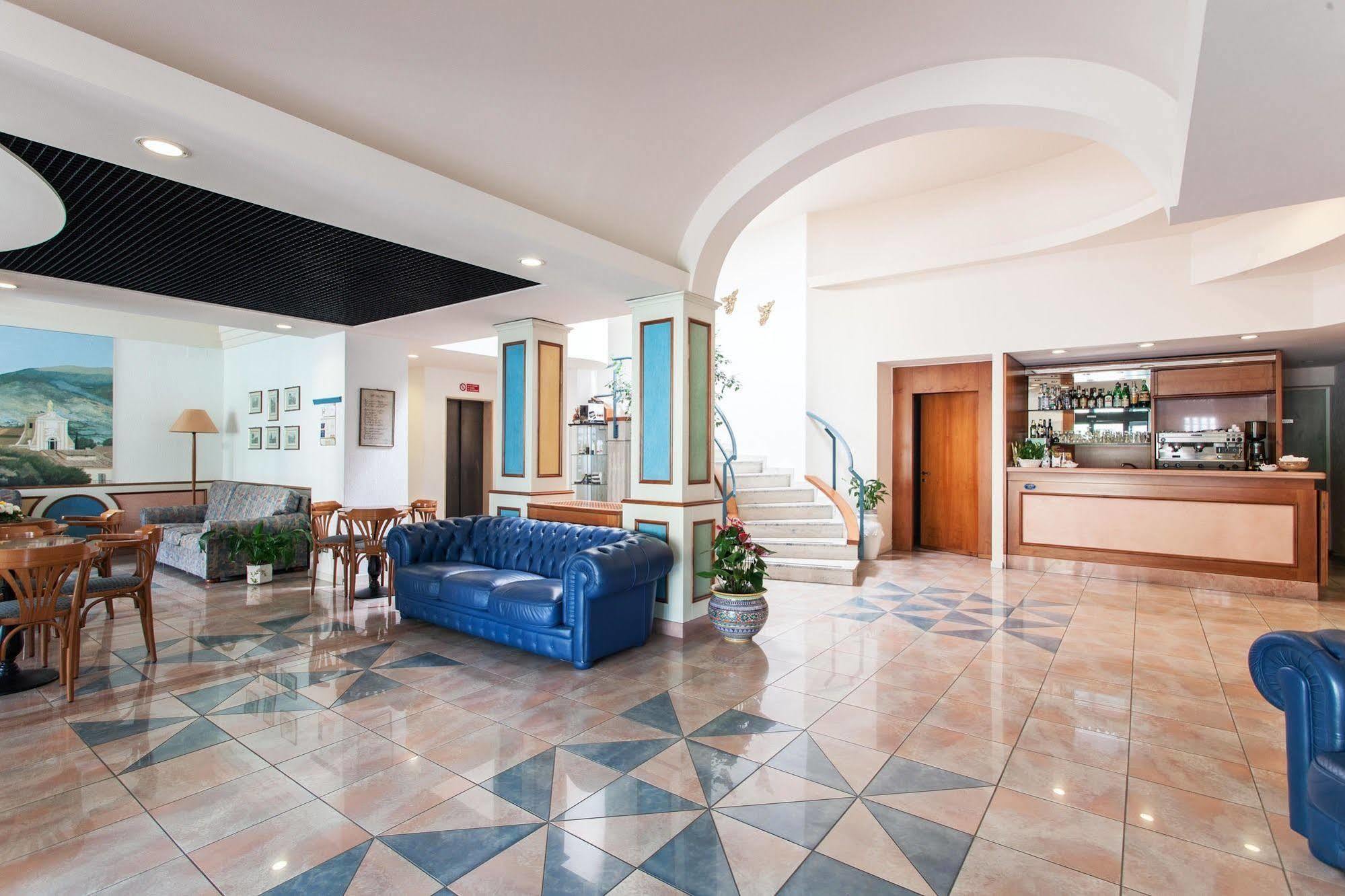 Hotel Los Angeles Assisi Kültér fotó
